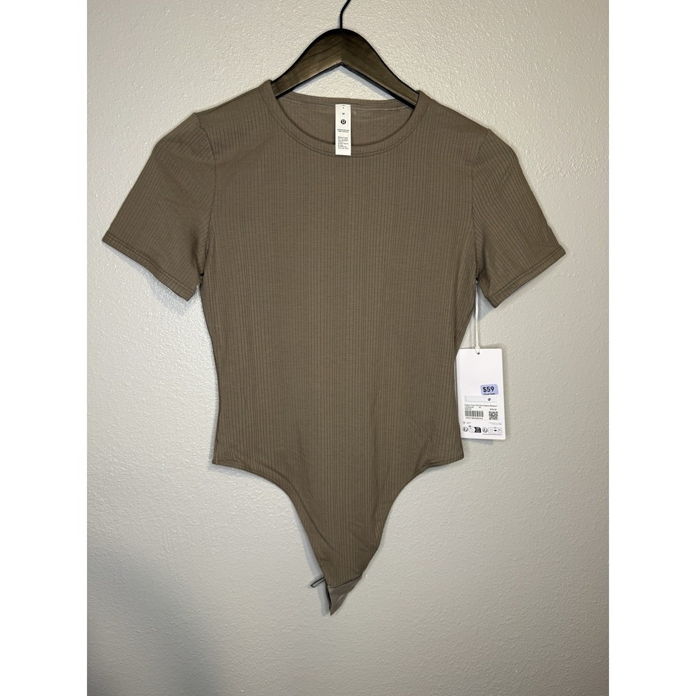 NWT‎ Lululemon Taupe Stretch Cotton Rib Crewneck SS Bodysuit Thong Size Medium